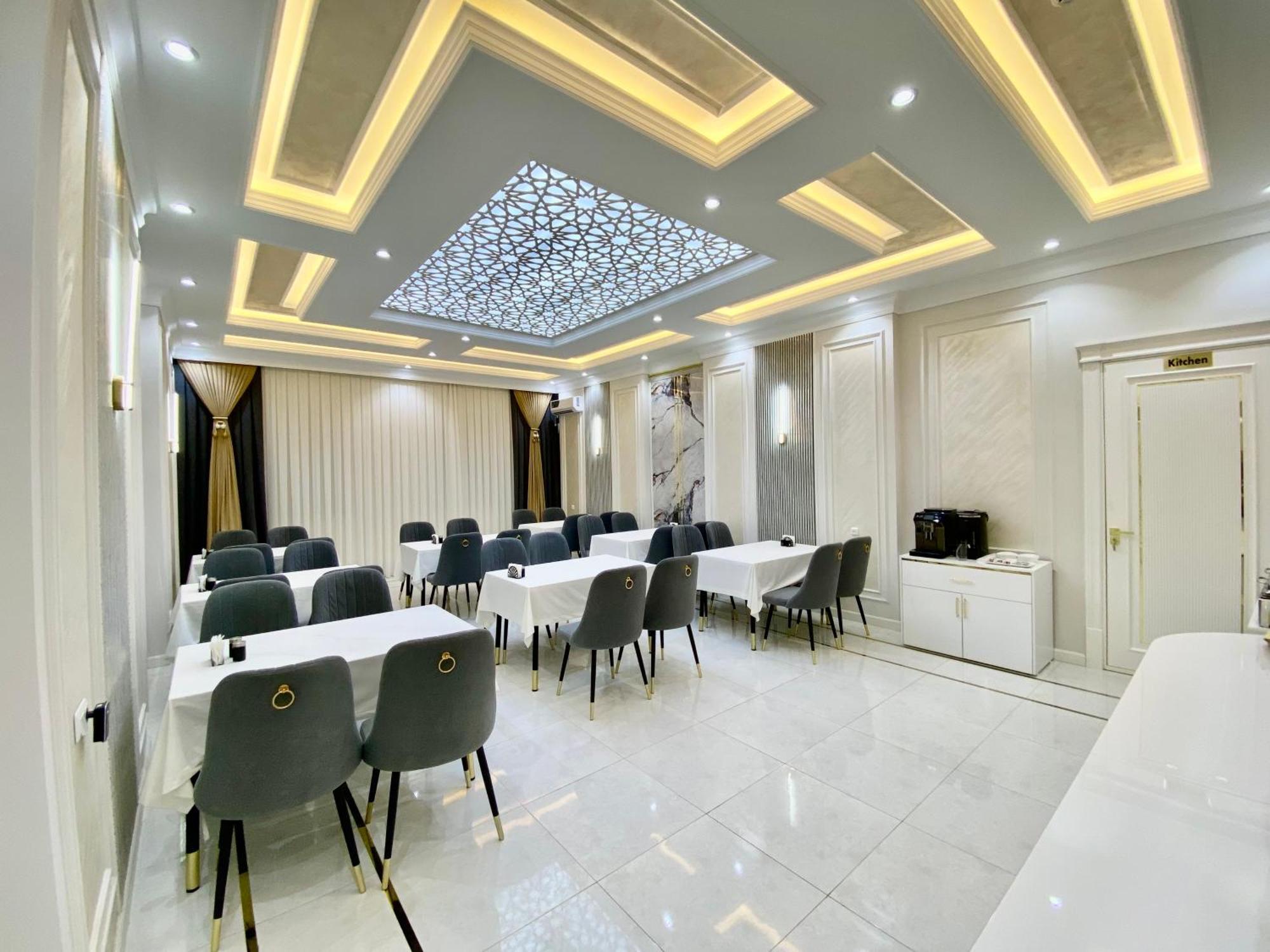 Isakhoja Hotel Хива Экстерьер фото